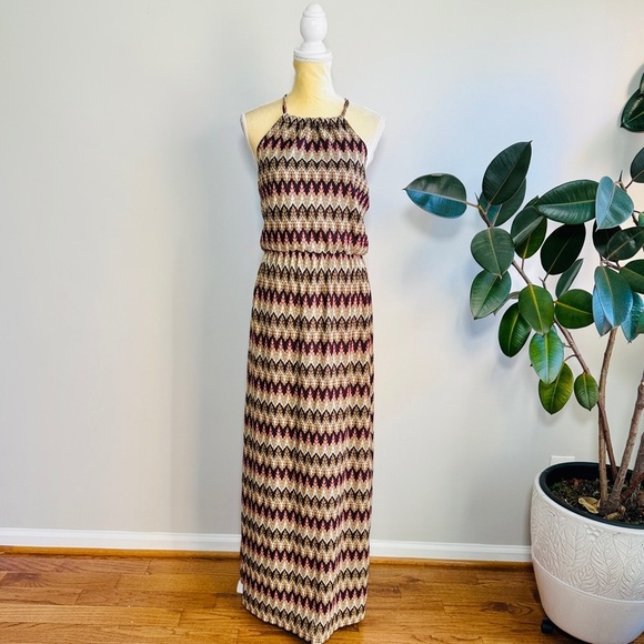 Boston Proper Dresses & Skirts - Boston Proper zigzag pattern halter maxi dress with side slits